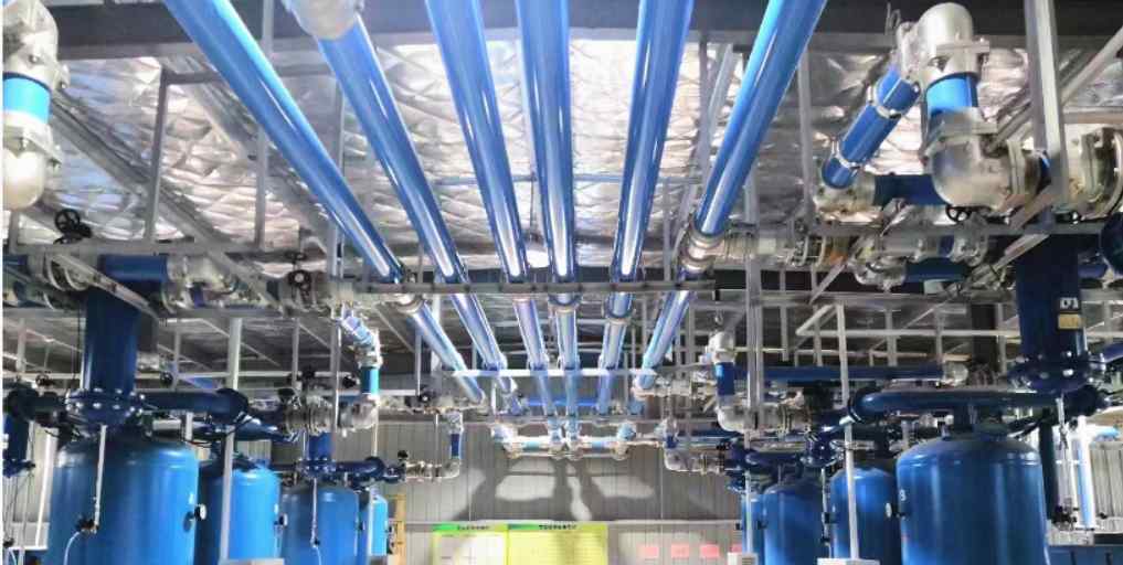 福斯特空壓機(jī)供氣管道安裝